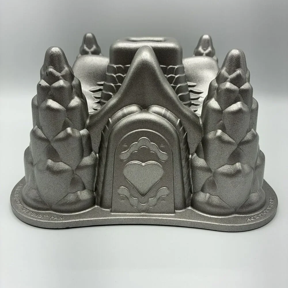 Nordic Ware Fairy Tale Cottage Bundt Cake Pan Heavy Cast Aluminum 10 Cup Castle